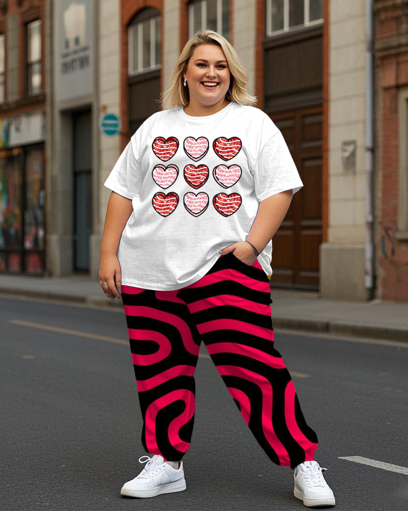 Women's Plus Size Heart Print T-Shirt and Colorful Print Trousers Suit