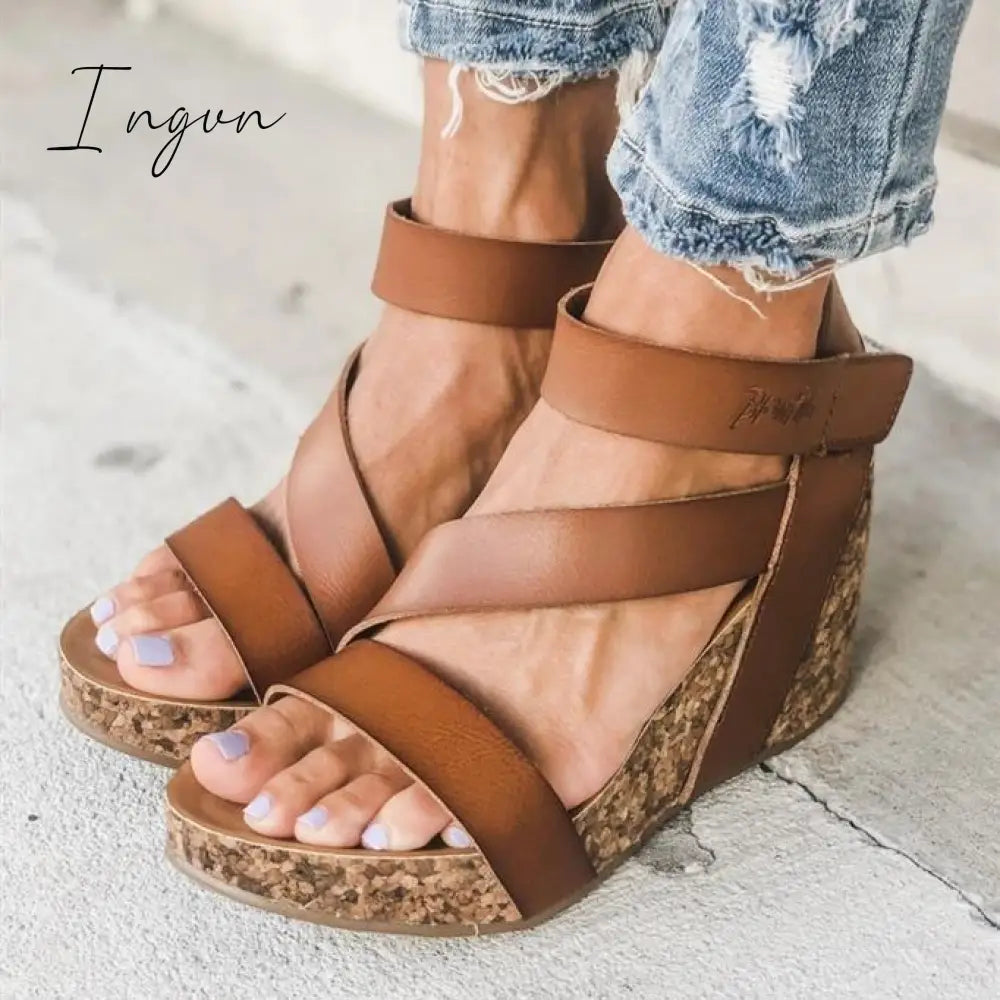 Ingvn - Hapuku Wedges Brown / 5 Sandals