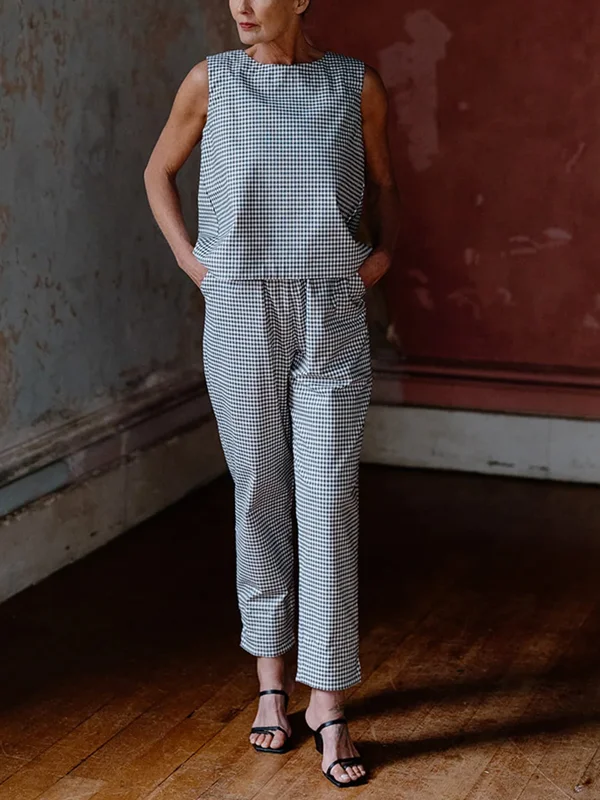 Round Neck Checkered Print Top And Trousers Suit