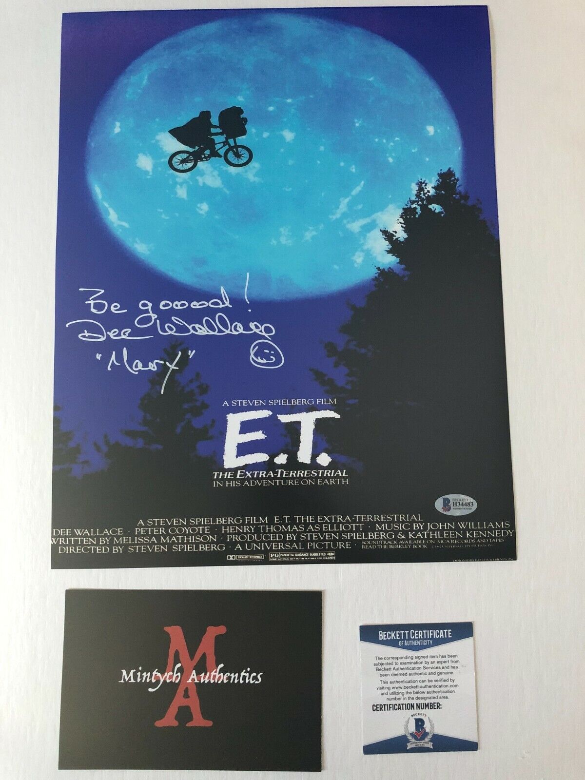 DEE WALLACE AUTOGRAPHED SIGNED 11X14 Photo Poster painting! ET E.T.! BECKETT AUTHENTIC!