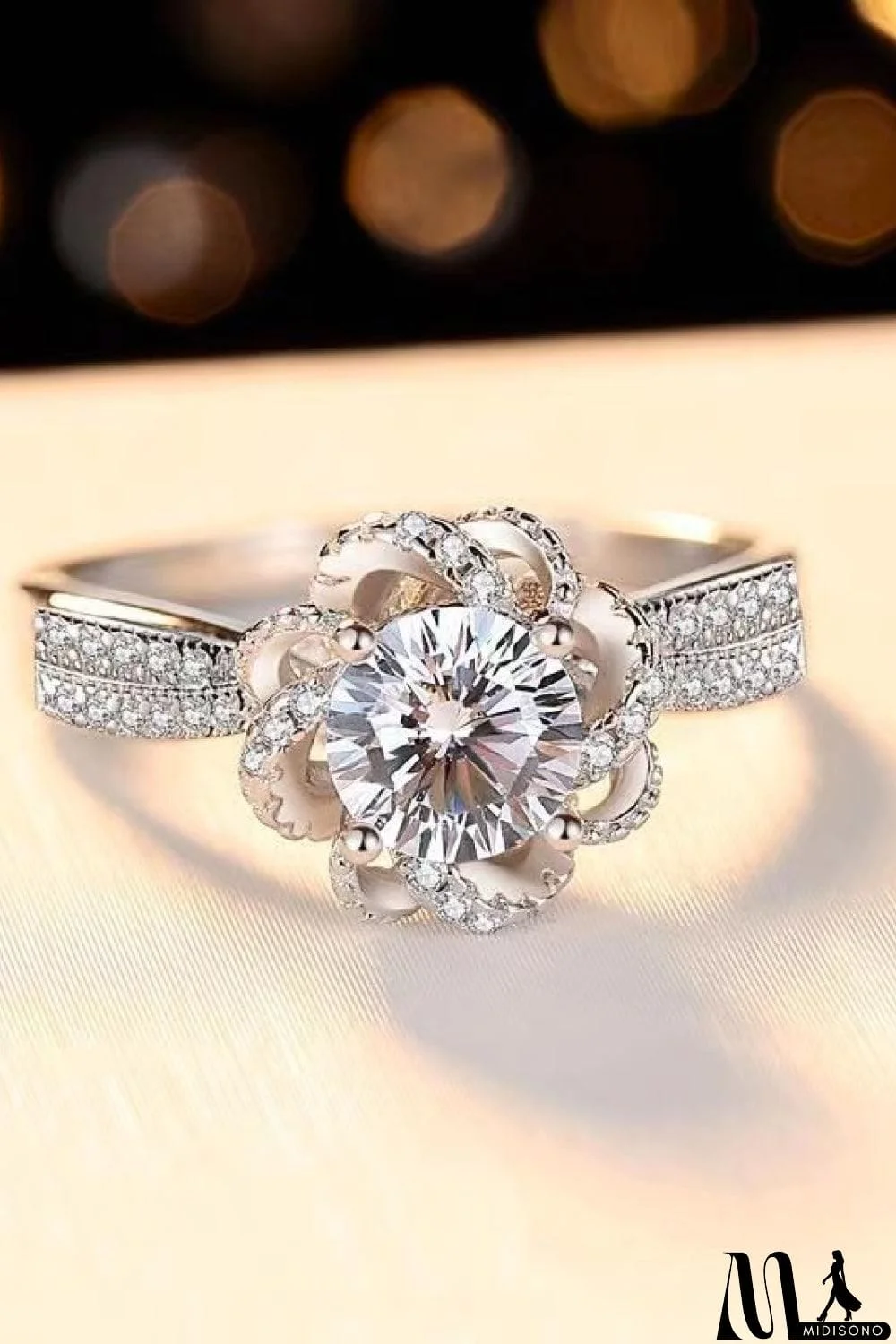MidiSono - Moissanite Floral 18K Platinum-Plated Ring