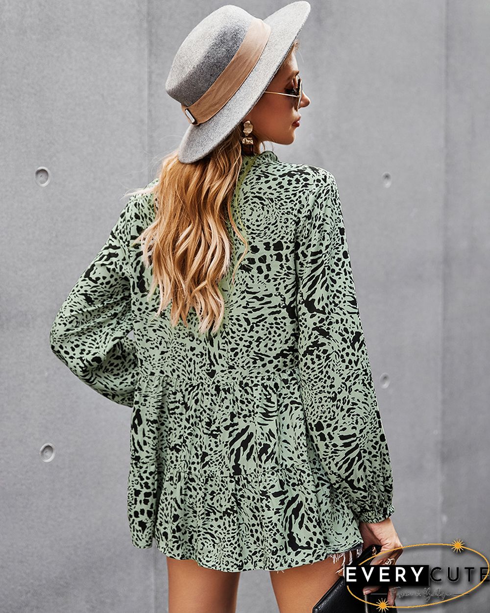 Original Design Green Floral Print V Neck Tunic Tops