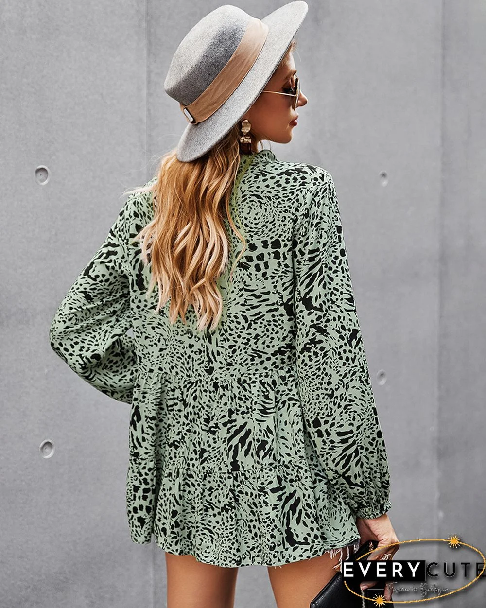 Original Design Green Floral Print V Neck Tunic Tops