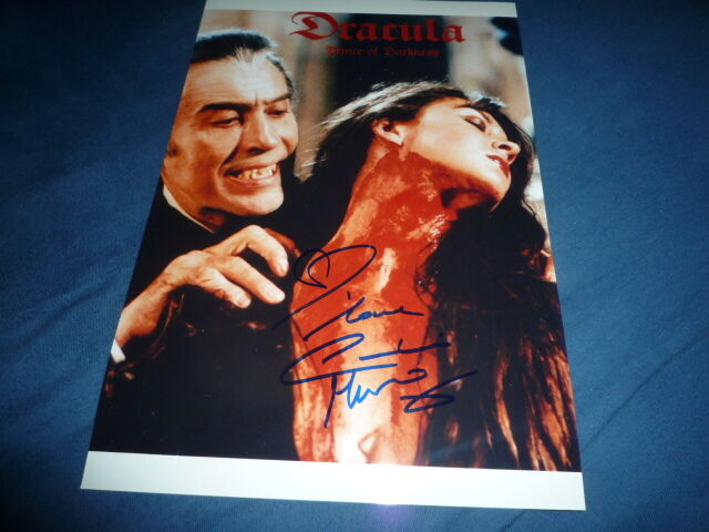 CAROLINE MUNRO signed autograph In Person 8x12 ( 20x30 cm) DRACULA