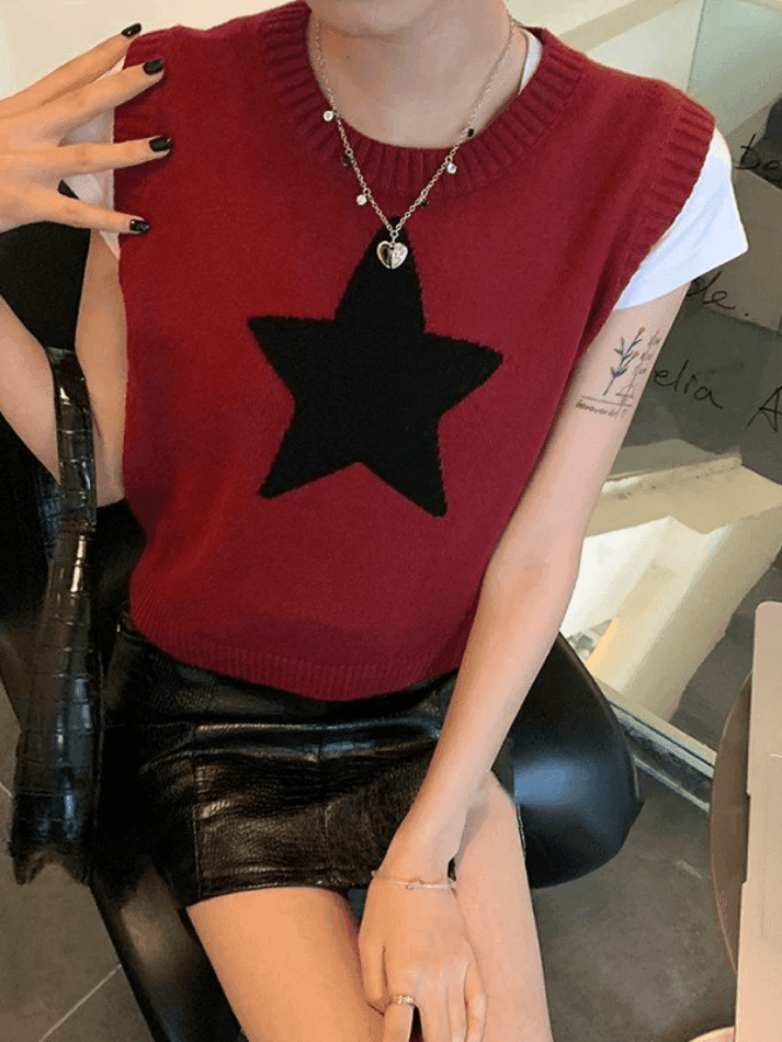 Brownm Star Jacquard Crew Neck Cropped Sweater Vest
