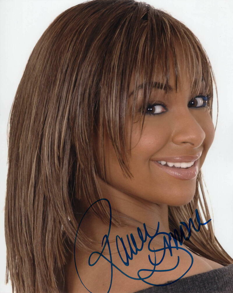 RAVEN SYMONE SIGNED AUTOGRAPH 8X10 Photo Poster painting - HANGIN WITH MR COOPER CUTIE THAT'S SO