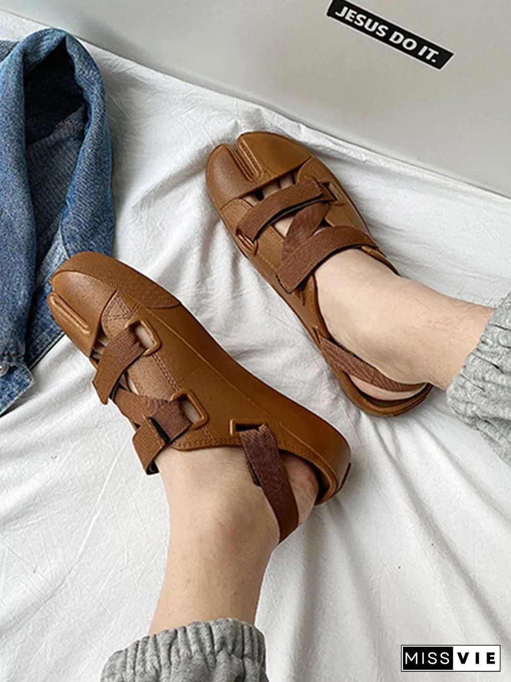 Casual Plain Split Toe Sandals