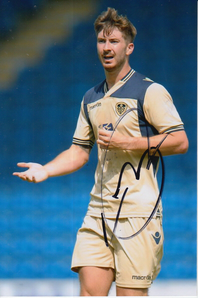 LEEDS UNITED HAND SIGNED LUKE MURPHY 6X4 Photo Poster painting 5.