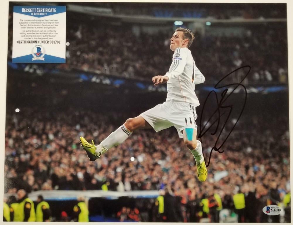 GARETH BALE Signed 11x14 Photo Poster painting REAL MADRID WALES Autograph A ~ Beckett BAS COA