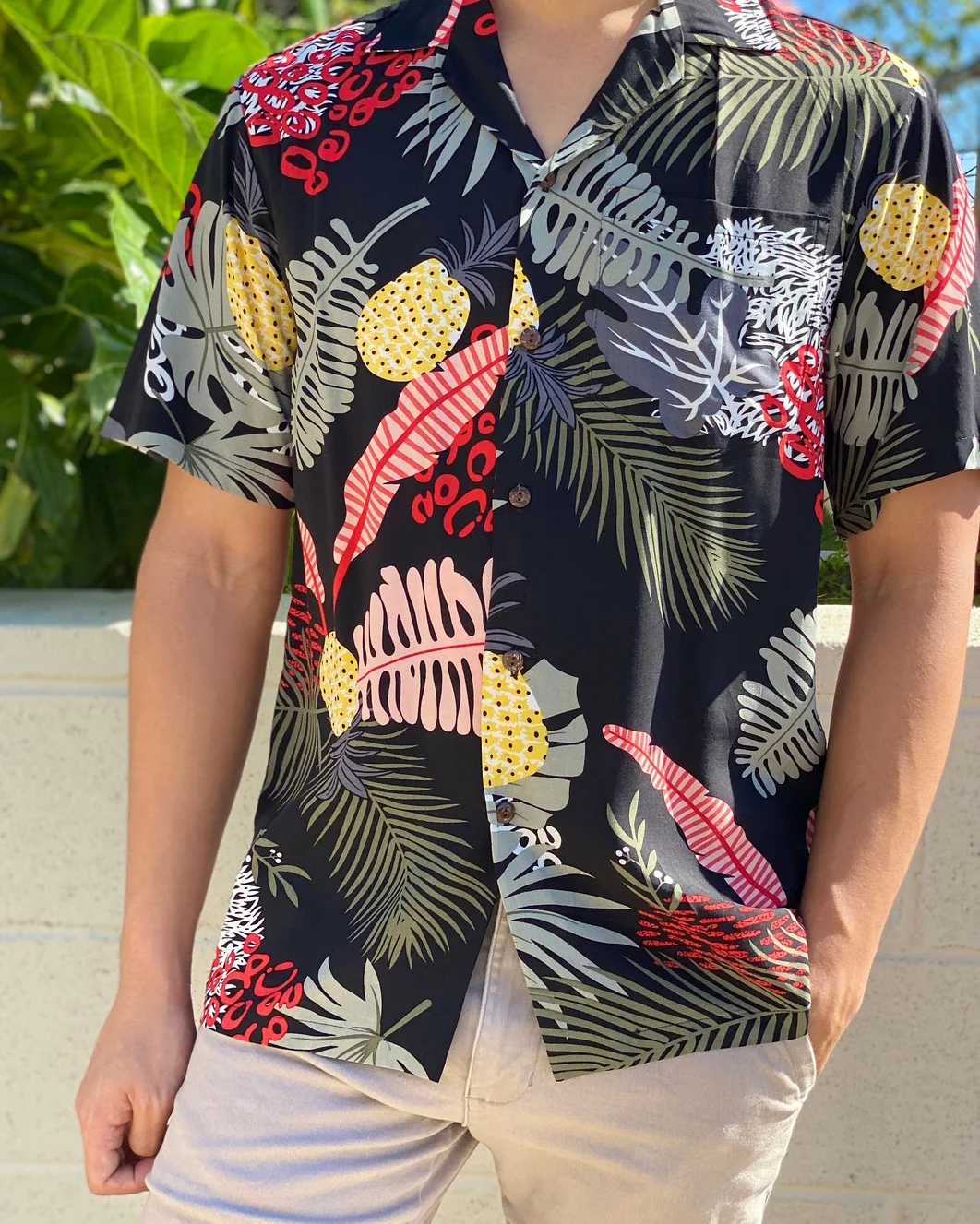 Super Soft Rayon Pineapples Aloha Shirt- Summer Fashion