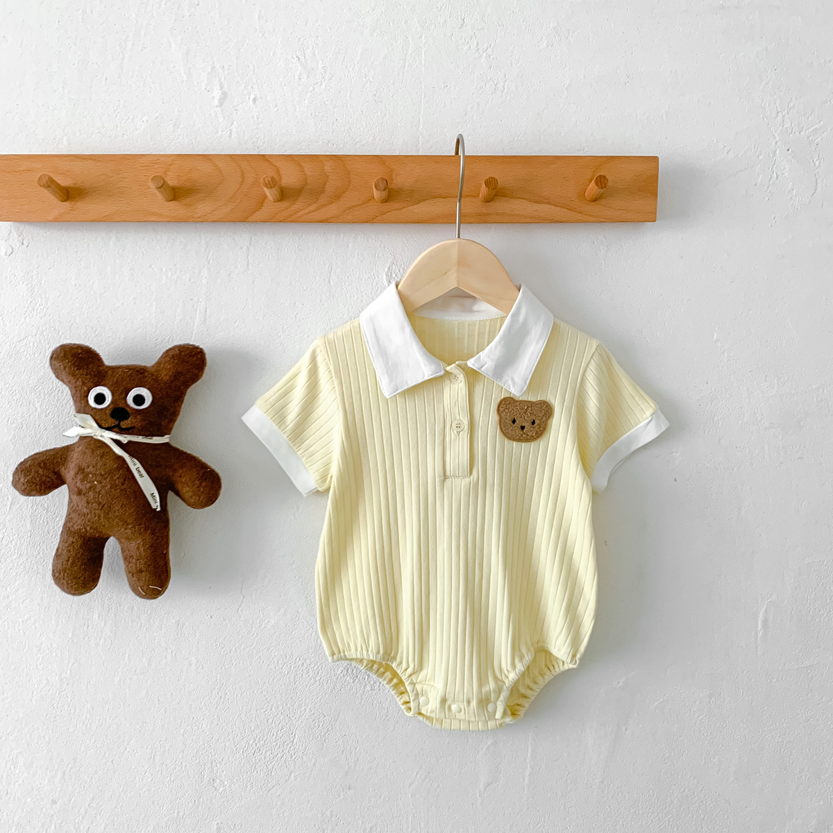 1688  Cute and Comfortable Baby Jumpsuit - Soft and Breathable Cotton Romper for Boys and Girls