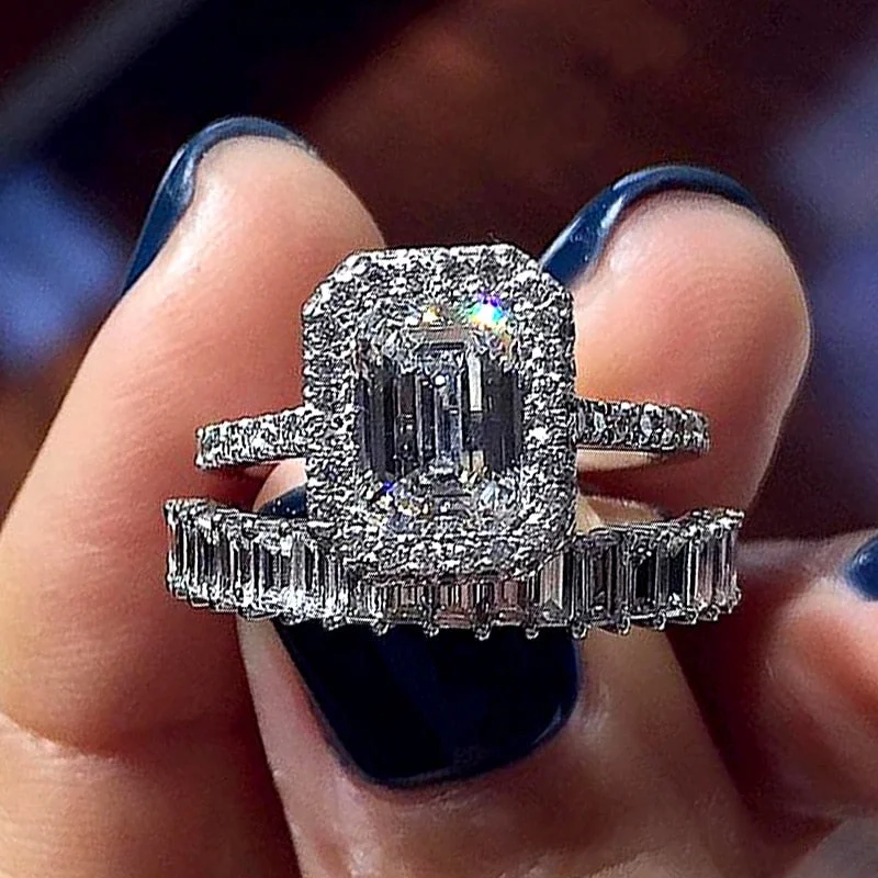 Huitan Fashion Wedding Set Rings for Women 2Pcs Inlaid Brilliant Crystal Cubic Zirconia Luxury Double Stackable Rings Jewelry