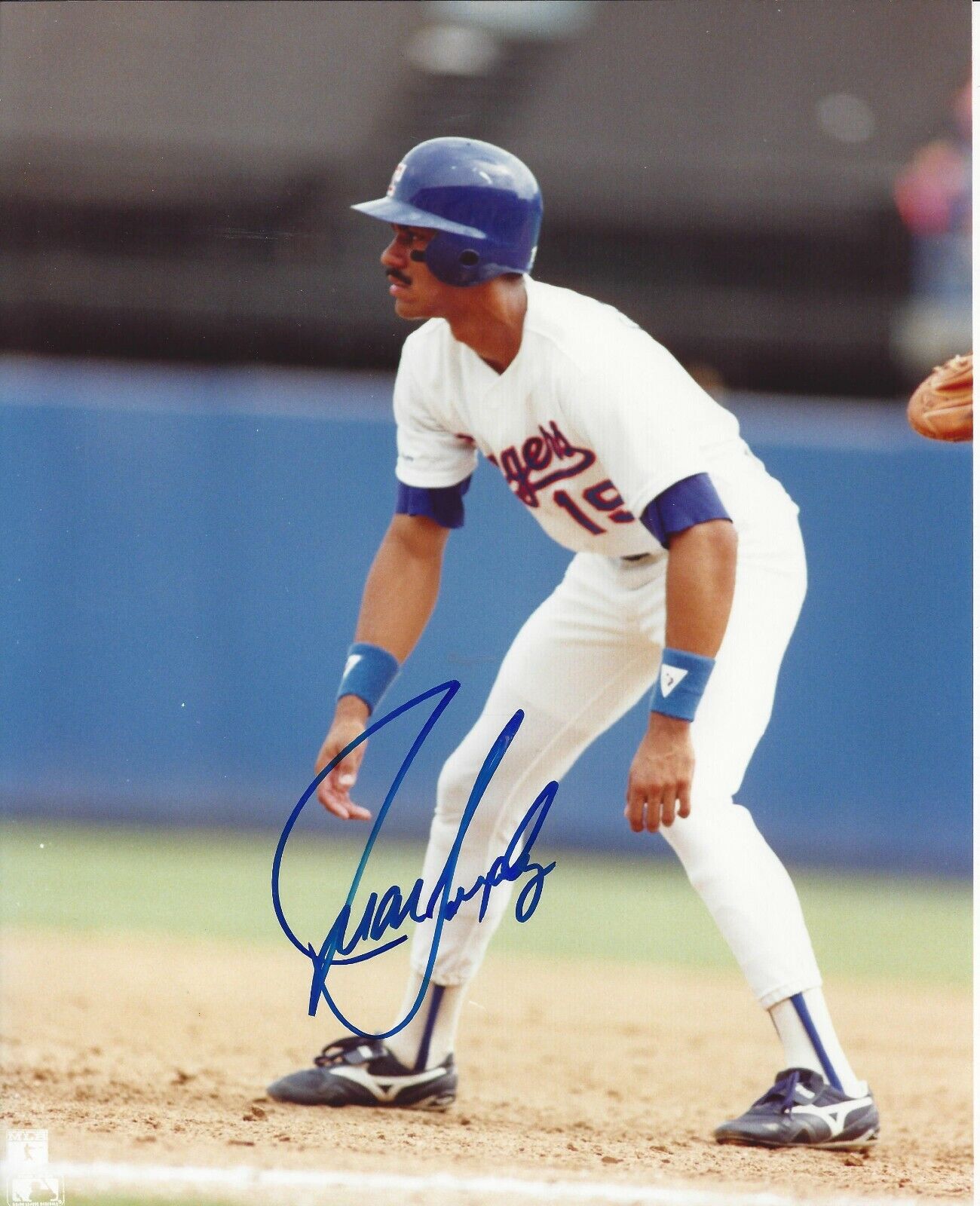 Juan Gonzalez Autographed 8x10 Texas RangersA827