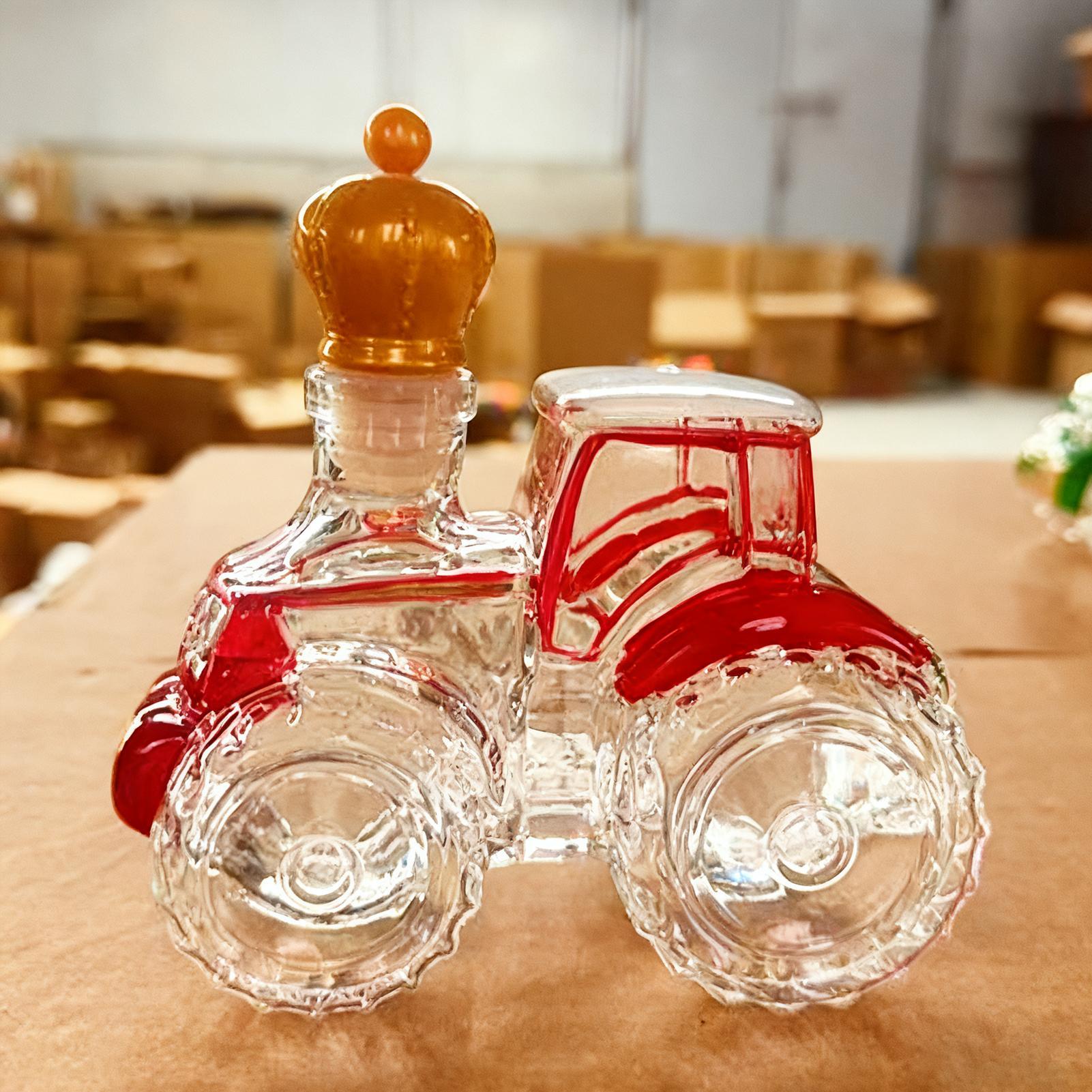 Tegooe Novelty Tractor Shaped Glass Decanter with Stopper 300ml Unique Whiskey