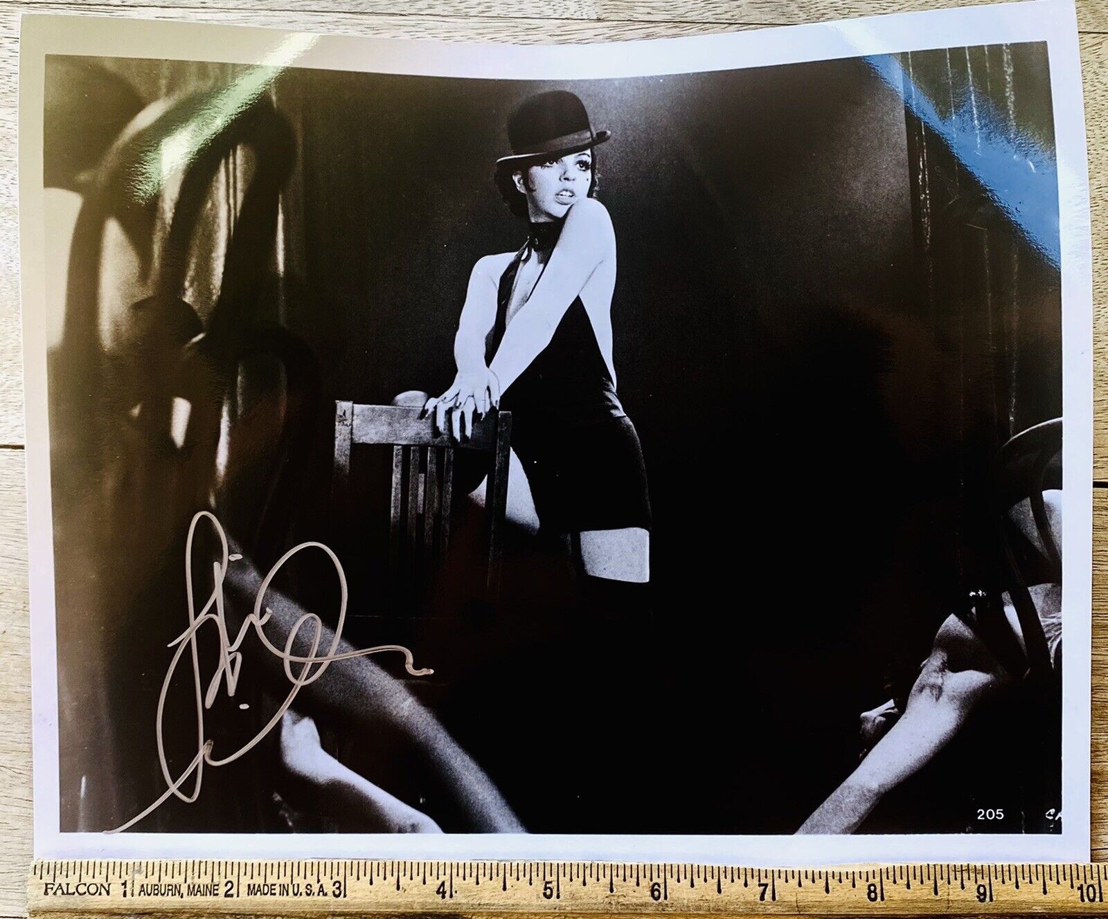 LIZA MINELLI Signed Cabaret 8x10 Autographed B&W Photo Poster paintinggraph Vintage COA