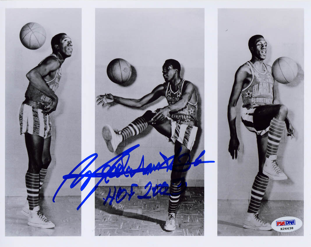 Meadowlark Lemon SIGNED 8x10 Photo Poster painting +HOF Harlem Globetrotters PSA/DNA AUTOGRAPHED