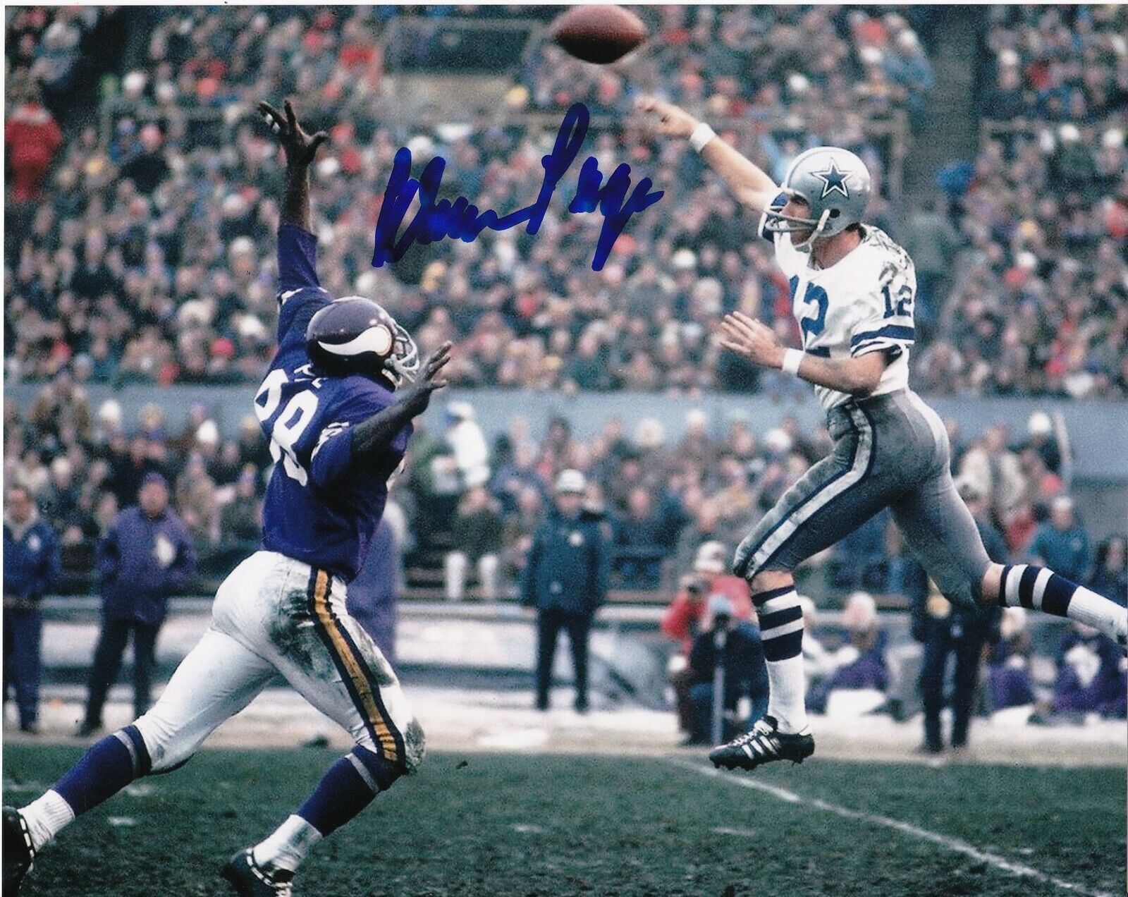 ALAN PAGE MINNESOTA VIKINGS ACTION SIGNED 8x10