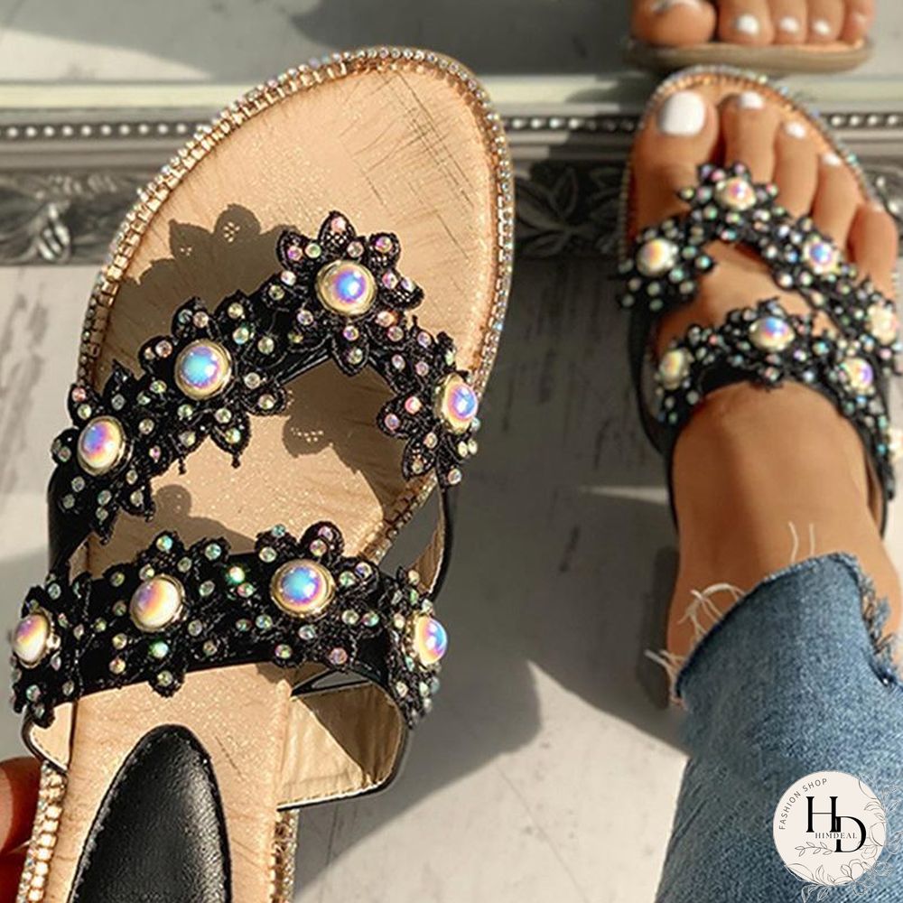 White/Black Flower Pearl Decor Slipper