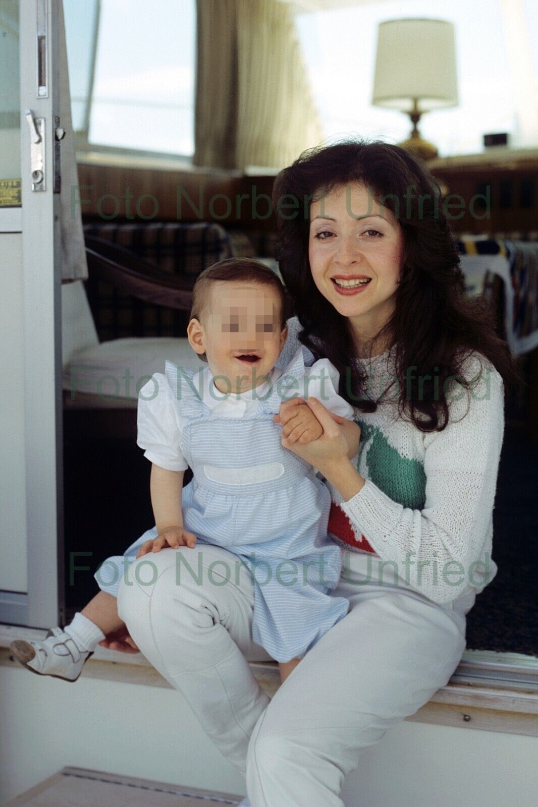 Vicky Leandros With Child - Photo Poster painting 20 X 30 CM Without Autograph (Nr 2-279