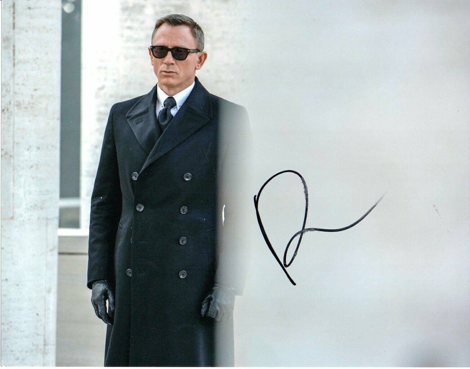 Genuine Hand Signed Daniel Craig Spectre Photo Poster painting 10 x 8  James Bond Autograph Coa