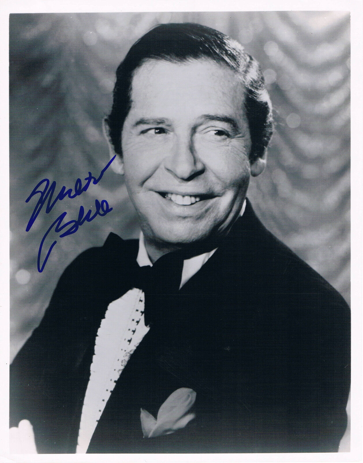 Milton Berle 1908-2002 genuine autograph signed IN PERSON 8x10