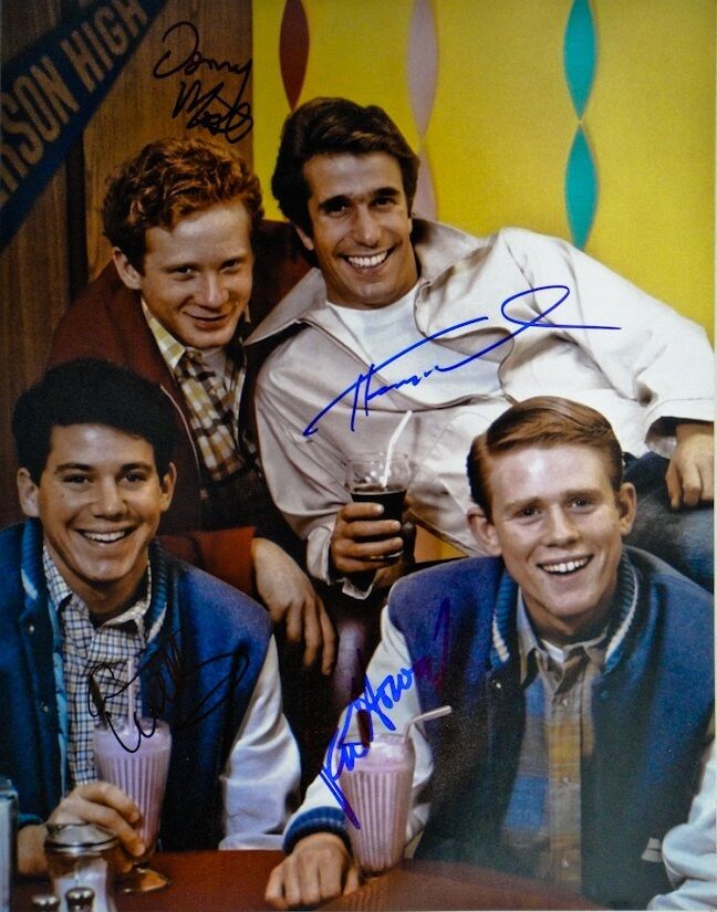 HAPPY DAYS In-person Signed 11 x 14 Cast Photo Poster painting