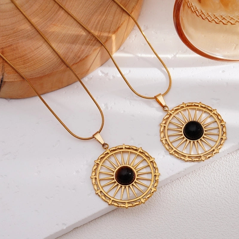 Glam Retro Round 304 Stainless Steel 316 Stainless Steel  Pendant Necklace