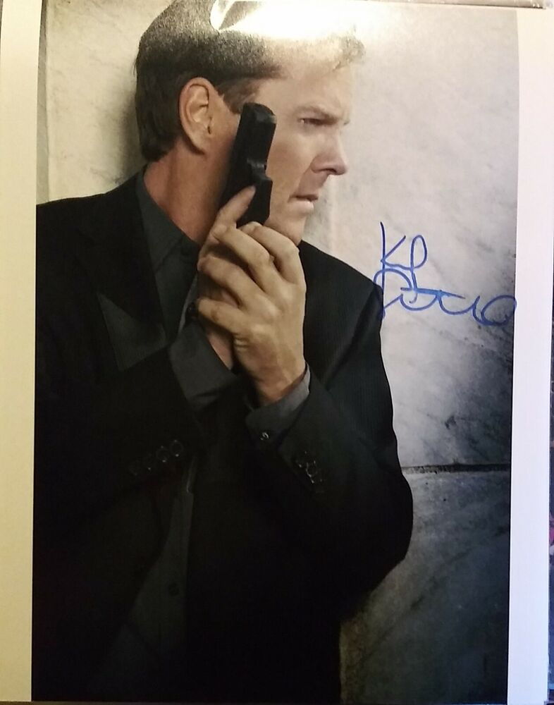 Kiefer Sutherland signed 11x14