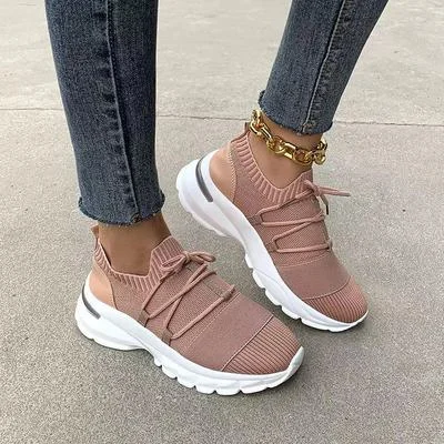 35-44 Fashion Women Lightweight Sneakers Running Shoes Outdoor Sports Shoes Breathable Mesh Comfort Running Shoes Air Cushion