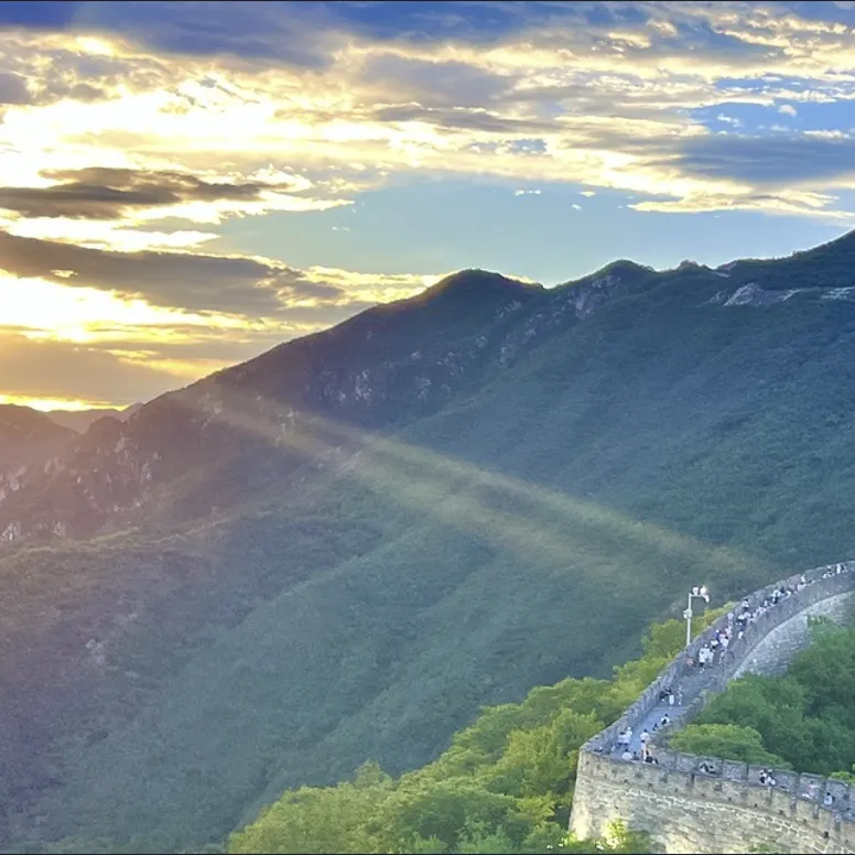 Mutianyu vs Juyongguan: Which Great Wall Tour Is Better for First-Time Visitors?