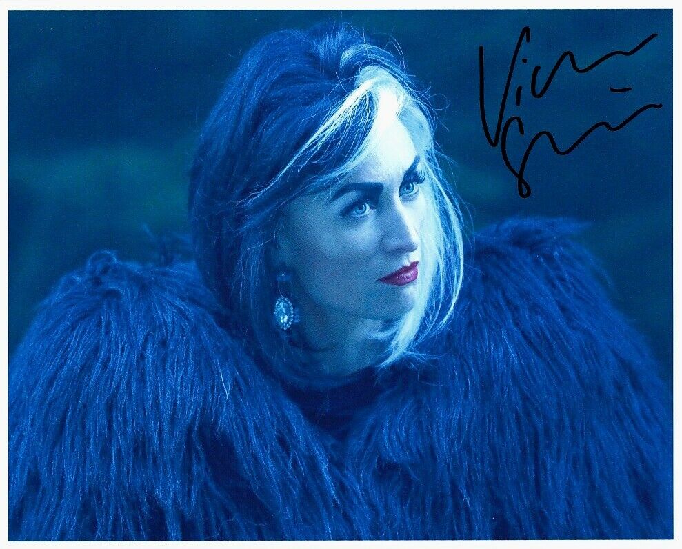 VICTORIA SMURFIT hand-signed ONCE UPON A TIME 8x10 lifetime coa CRUELLA DE VIL