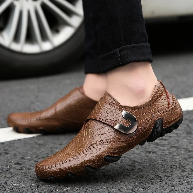 genuine Leather Men Moccasins slip on Soft Casual Loafers handmade Leisure shoes Breathable flats Comfortable for men shoes