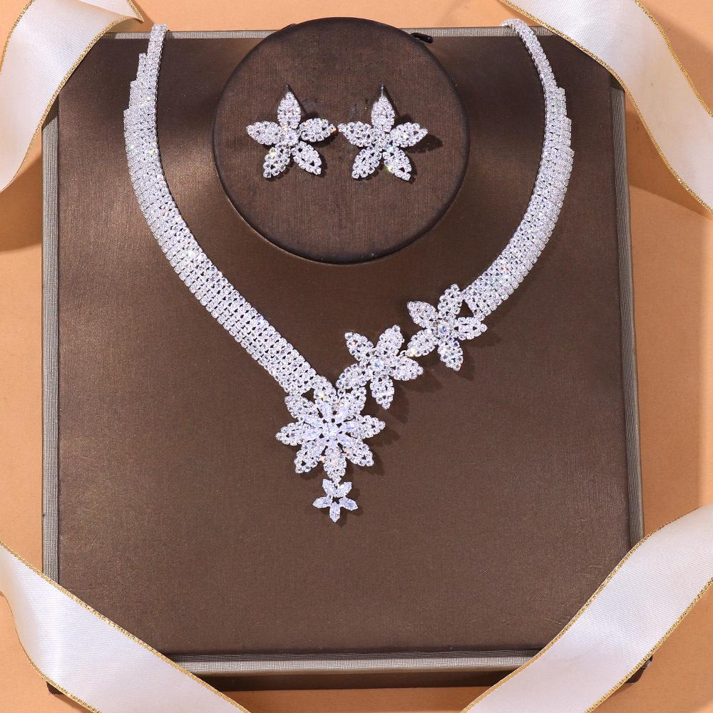 Flowers Necklace and Earrings Jewelry Set | Oxredo Shop Ramadan Sale