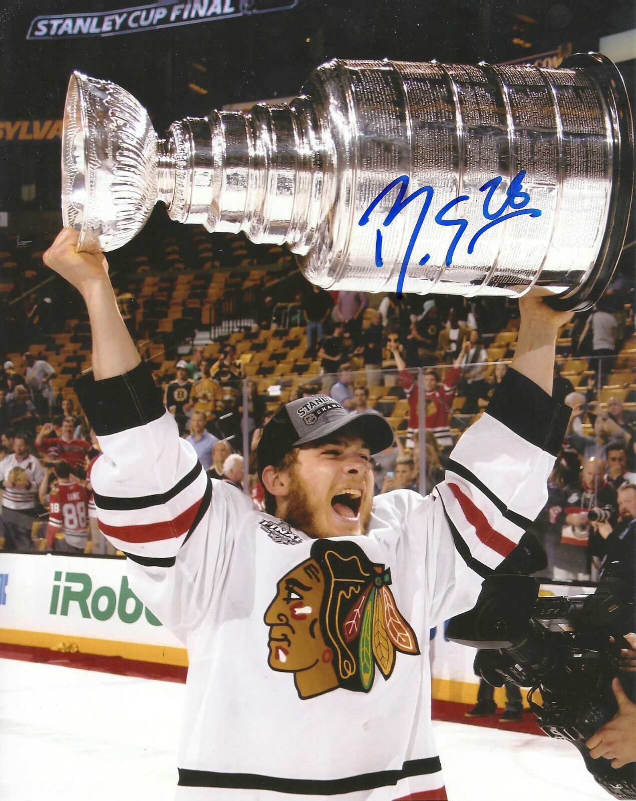 BEN SMITH 'CHICAGO BLACKHAWKS' SIGNED 2013 STANLEY CUP 8X10 PICTURE *COA 4