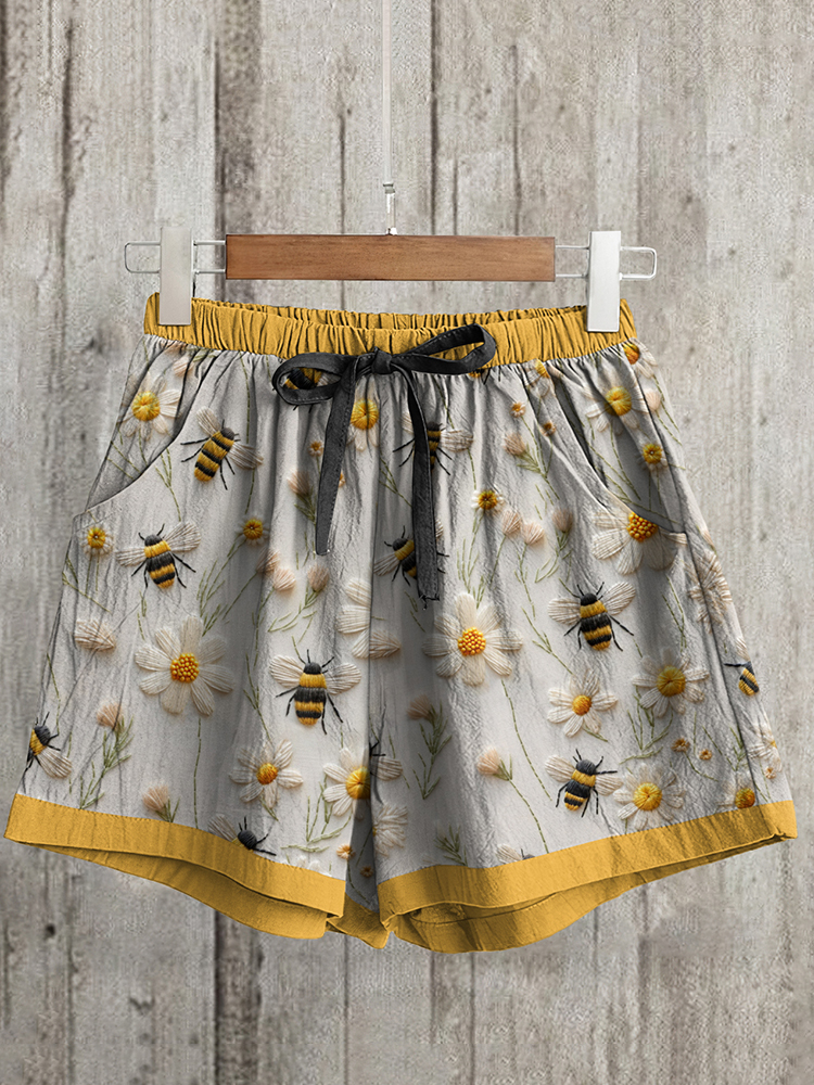 Comstylish Daisy Bee Embroidery Art Print Casual Shorts