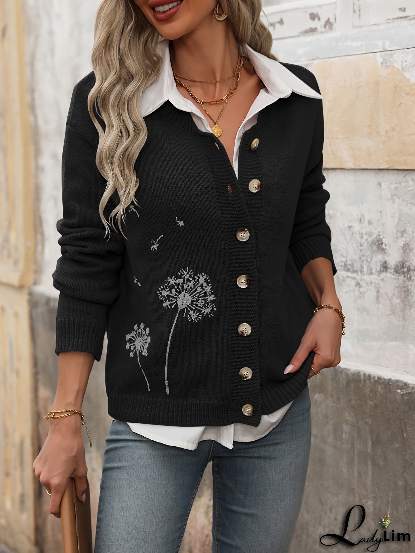 Modern and Comfortable Pullover