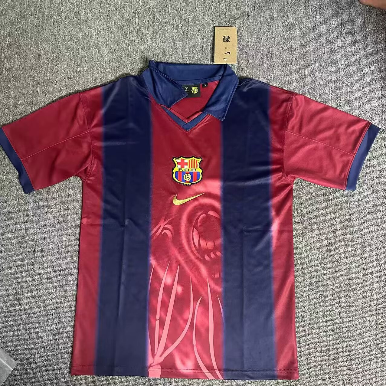25/26 Barcelona Retro Thai Quality Football Shirt 