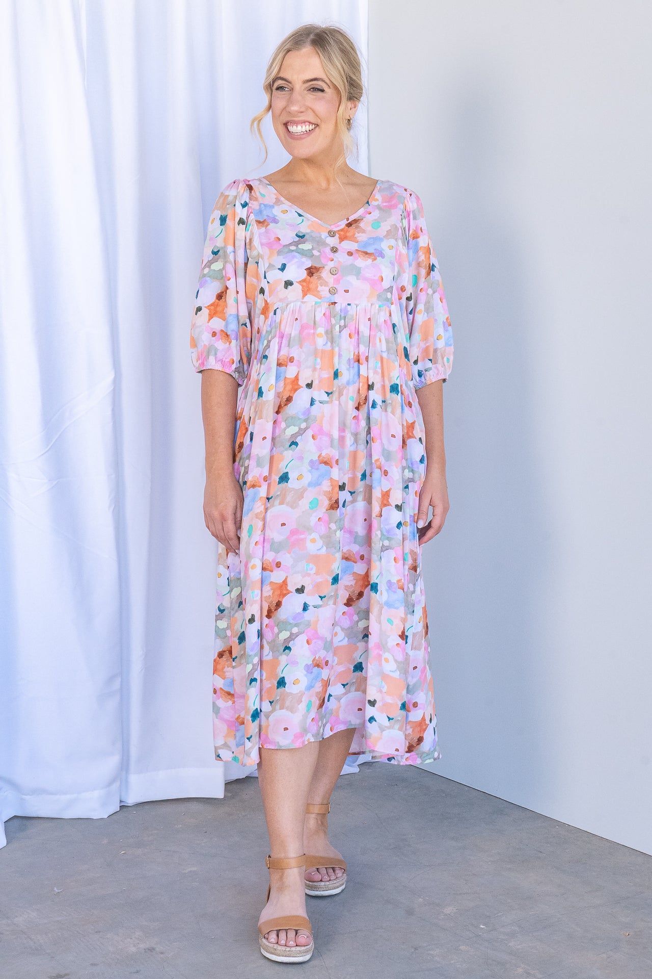 Zeta Midi Dress in Peach Multi