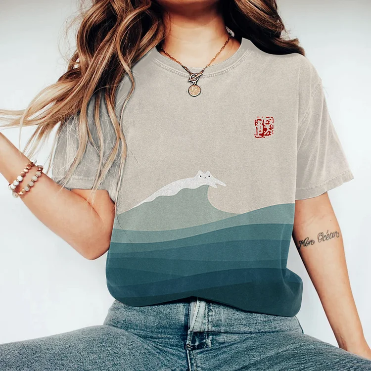 Abstract Creative The Great Waves Cat Painting Art T-Shirt