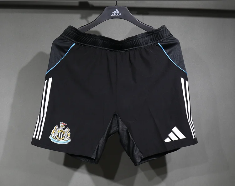 25/26 Newcastle United home shorts player version