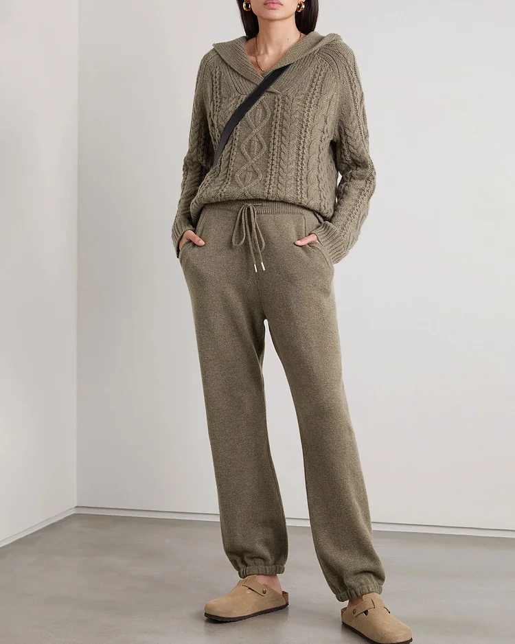 Georgette Cable-Knit Cashmere Sweater And Pants Two-Piece Set