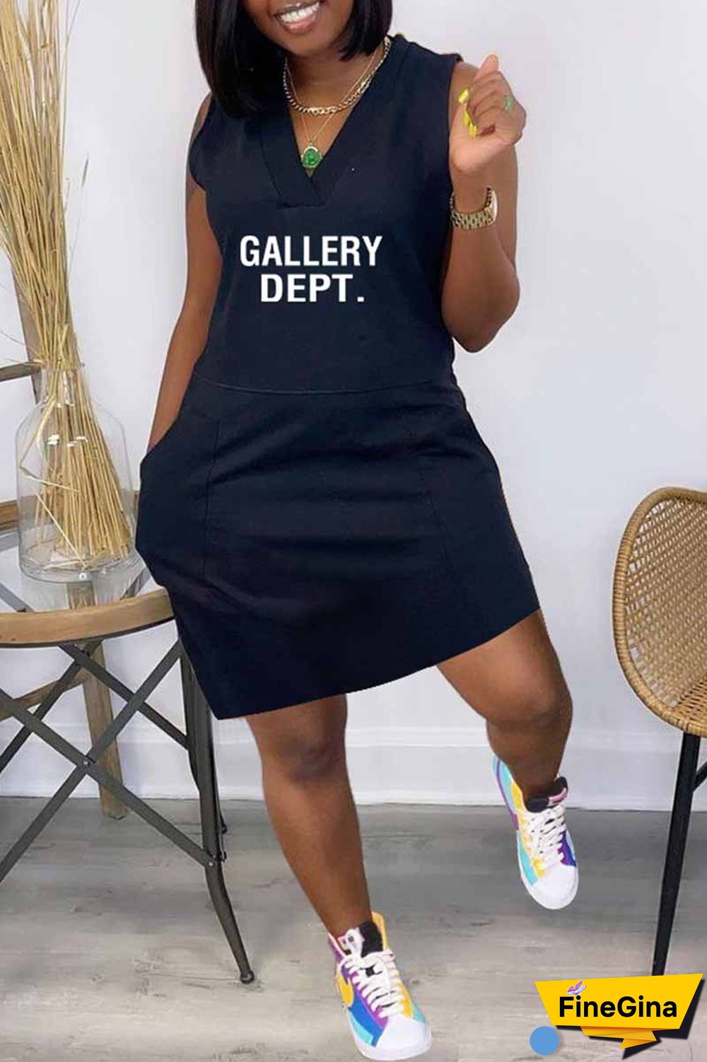 Army Green Street Print Letter V Neck One Step Skirt Dresses