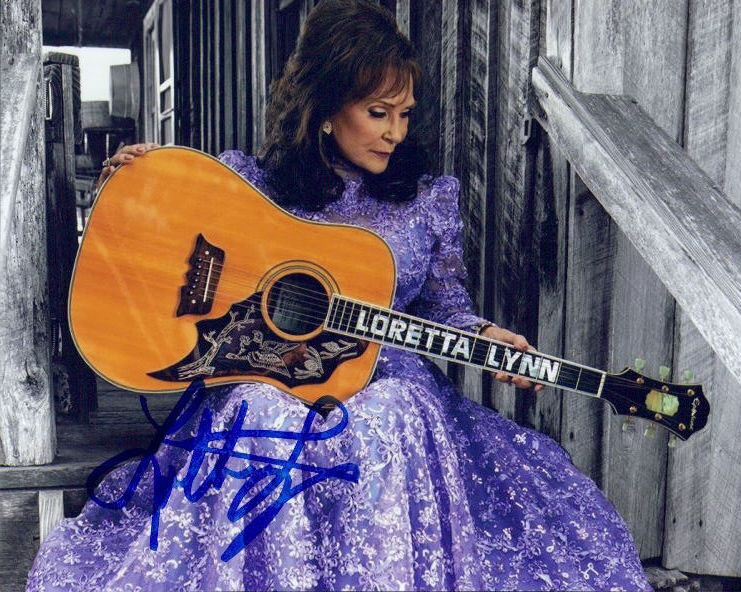 Loretta Lynn signed 8x10 Photo Poster painting In-person