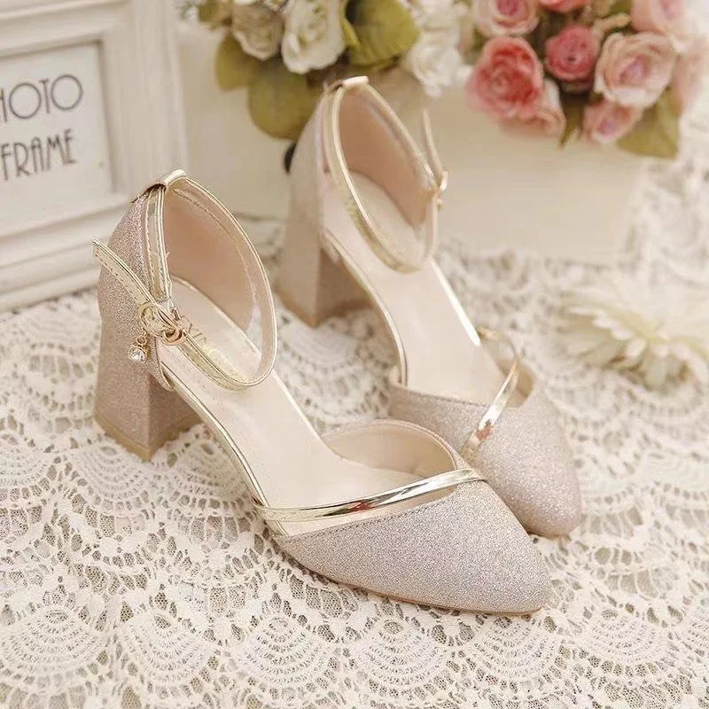 Breakj Breakj The Spring Of 2025, The Clasp-Butled Sandals Women's Korean Version Of The Coarse Heel High Heel High-Heeled Shoes In The Daily Female Design Trend
