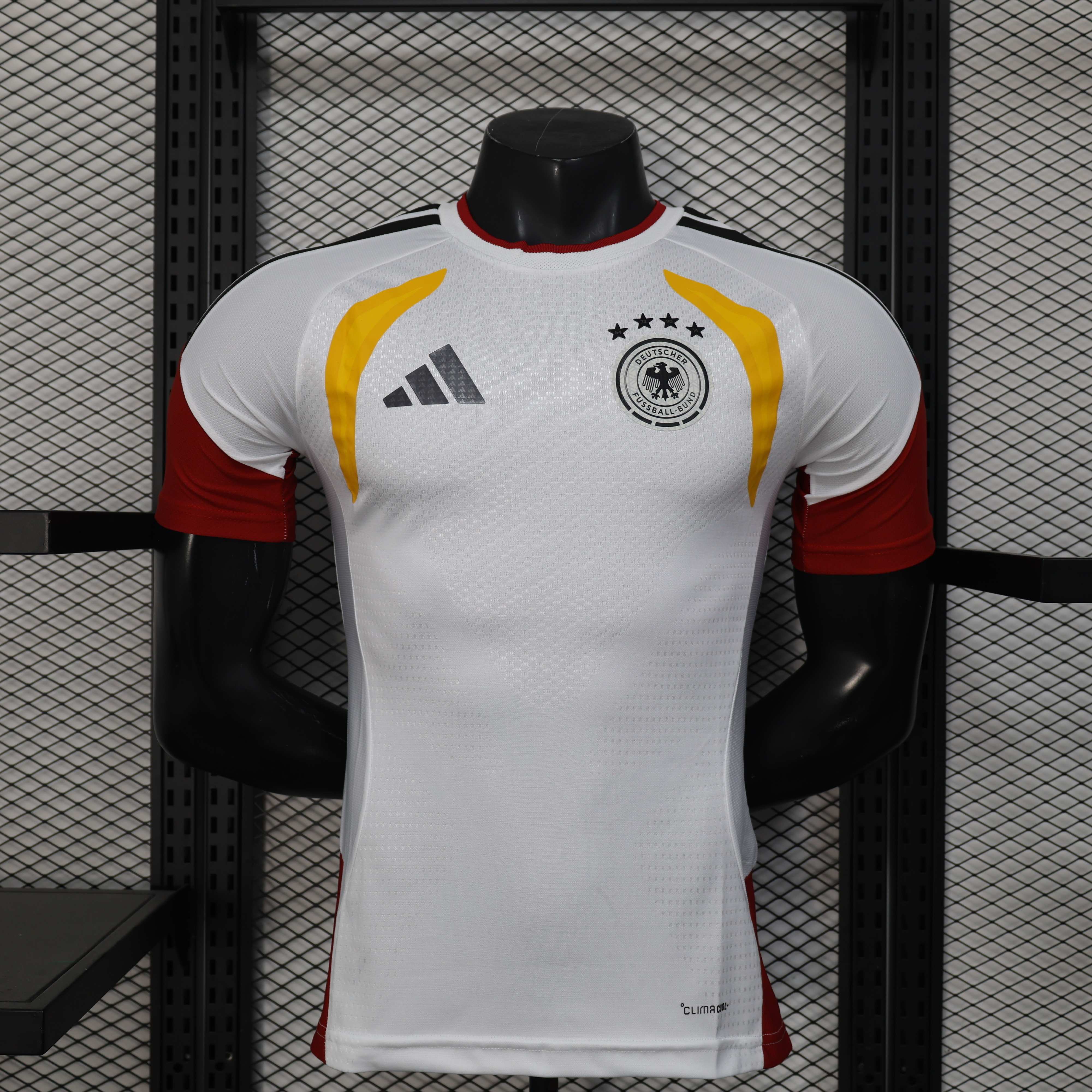 2026 Player Version Germany National Team Training T-Shirt White（The player version jersey is a bit tight, please pay attention to the size selection）