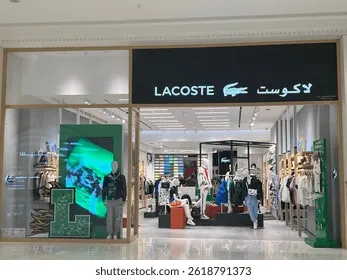 1316 Lacoste üzlet jogdíjmentes kép, fotó és grafika | Shutterstock