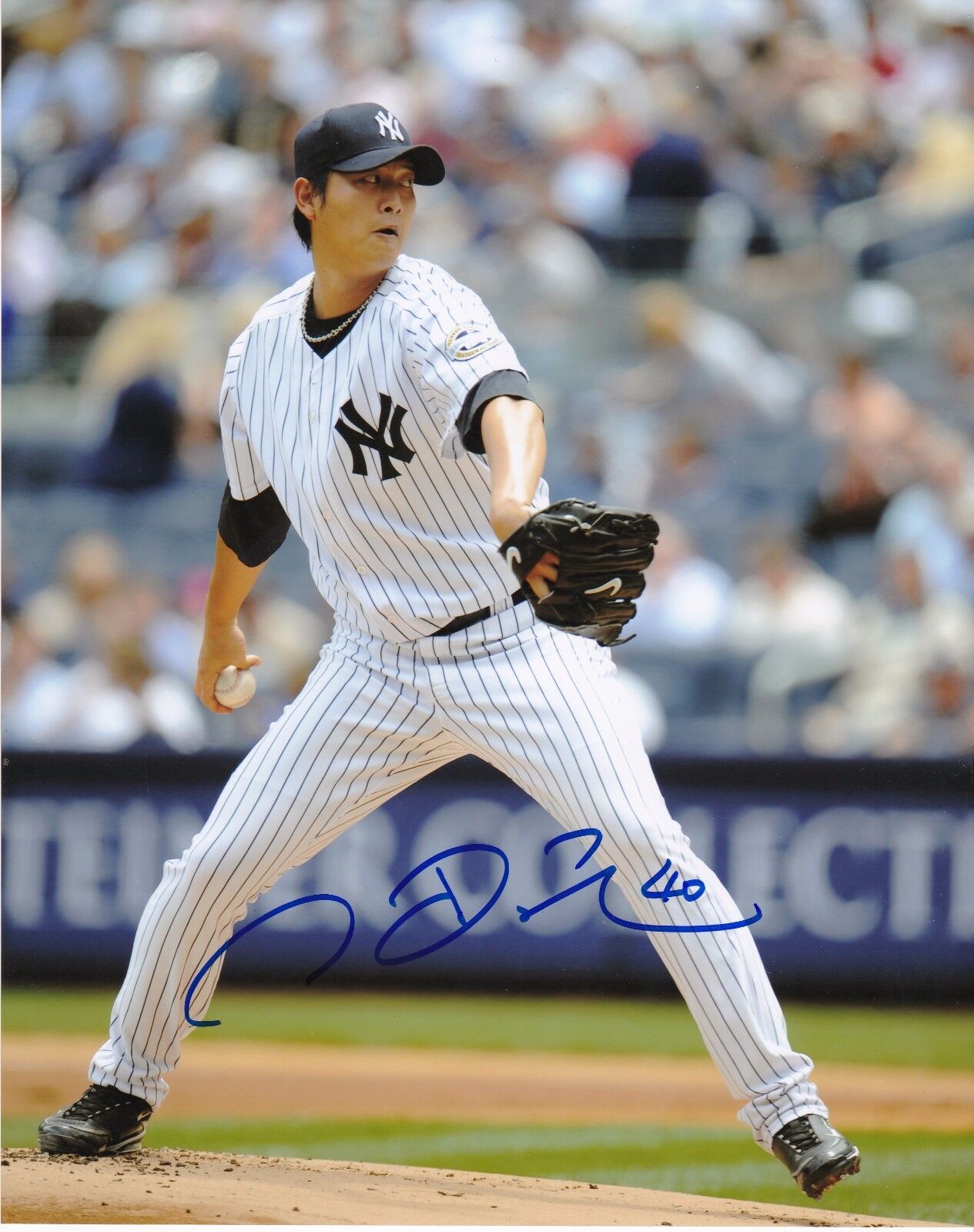 CHIEN-MING WANG NEW YORK YANKEES ACTION SIGNED 8x10