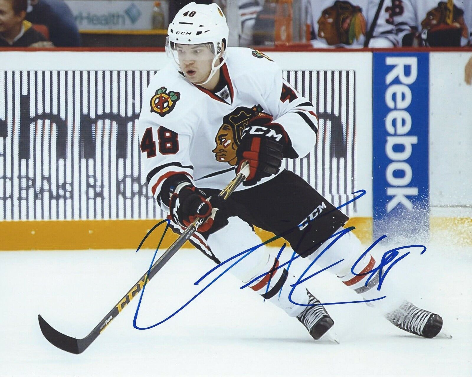 Vincent Hinostroza Signed 8x10 Photo Poster painting Chicago Blackhawks Autographed COA B