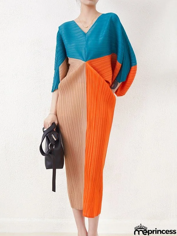 Original Loose Contrast Color Pleated V-Neck Midi Dresses