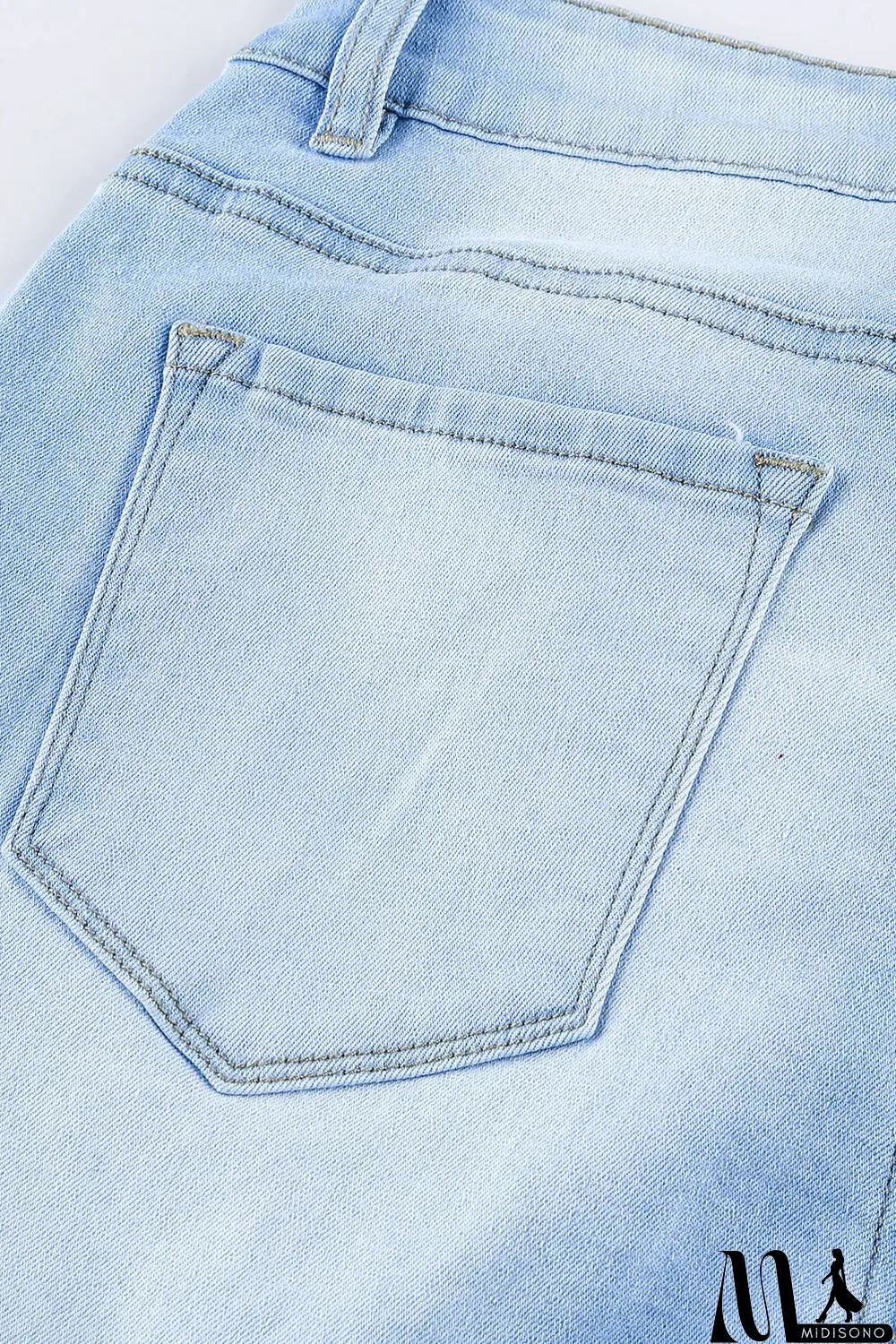 MidiSono - Blank Apparel - Light Blue Washed Ripped Jeans